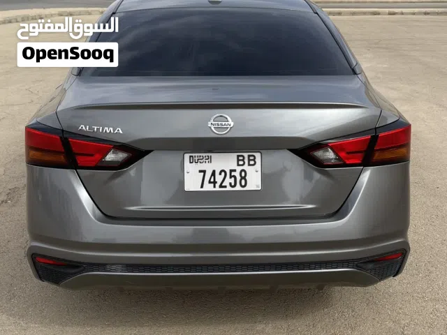 Used Nissan Altima in Dubai