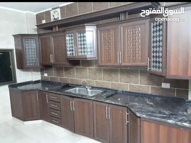 130 m2 3 Bedrooms Apartments for Rent in Zarqa Hay Al Iskan