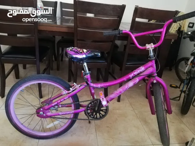 دراجات هوائية (بسكليت اطفال) للبيع + حمالة