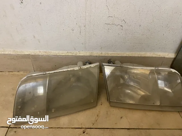 للبيع اصطابين فورد فكتوريا امامي نظاف استعمال خفيف