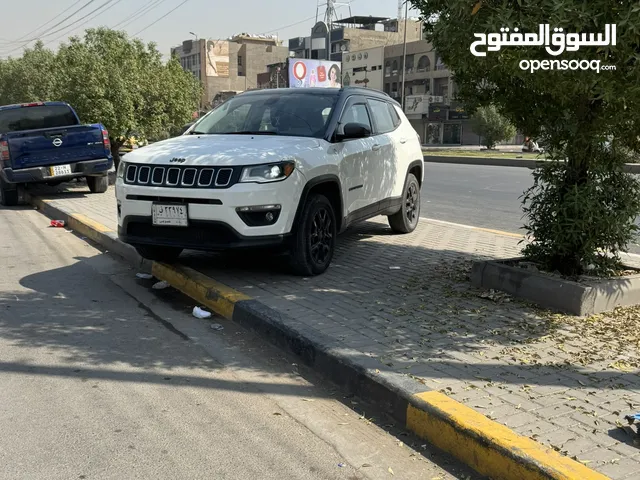 جيب كومبارس تريل هوك