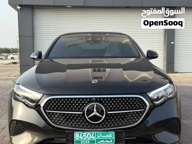 مرسيدس اي 200  2025  Mercedes E200 وارد كوريا بدون حوادث صبغة وكالة ممشى 9500 كيلو فقط