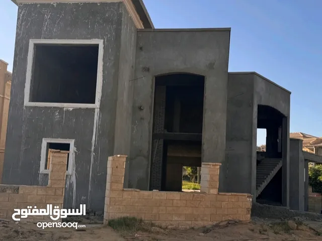 فيلا استاند الون داخل كومباوند علي محور راءي استلام فوري في القاطمية فيو غرب الجولف منطقة فيلات
