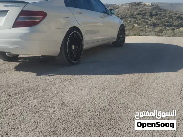مرسيدس c200
