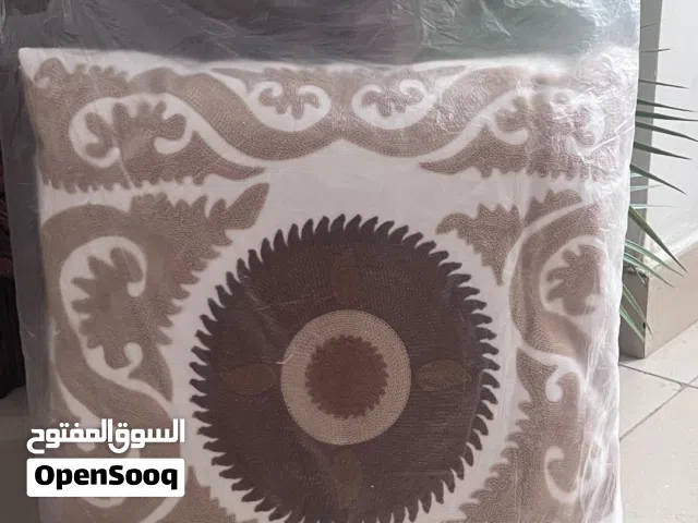 طقم وسائد مع الحشوات/ set of 4 pillowcase