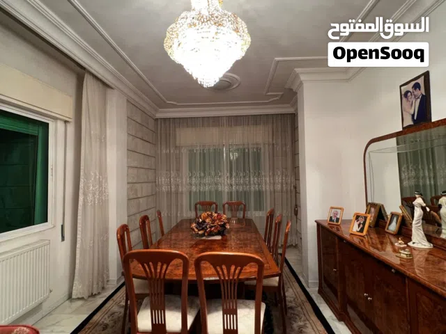 شقة مميزة للبيع في أم السماق  مساحة واسعة وسعر مغري