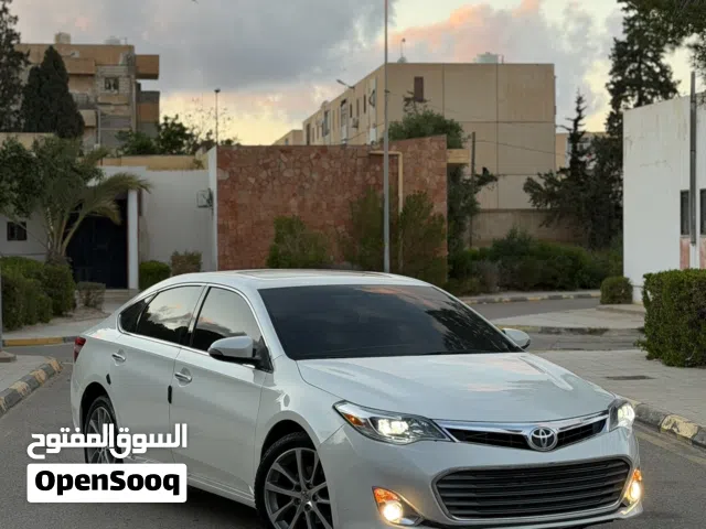 2014 تويوتا افالون XLE
