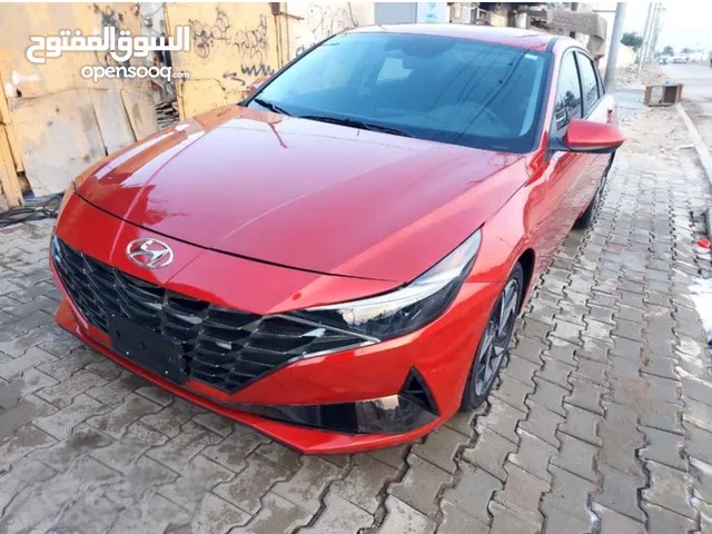 سيارة للإيجار مع السائق حسب الطلب