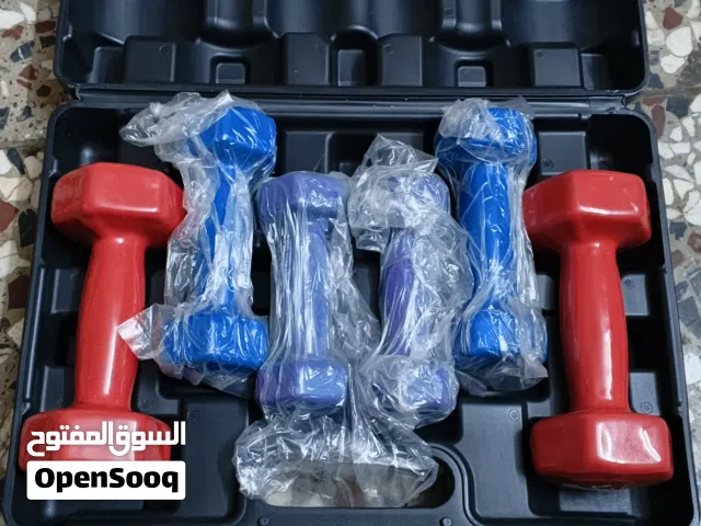 دمبلص عدد 3 جديد الاوزان  5 كيلو عدد 2 1٫5 كيلو عدد 2 1 كيلو عدد 2 مع حقيبة