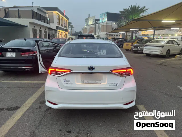 تيوتا كورلا هايبرد 2023