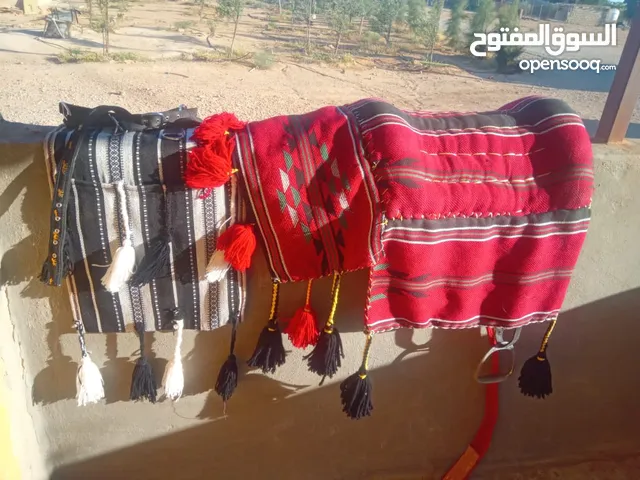 سرج للبيع مع رشمه مع خرج ........