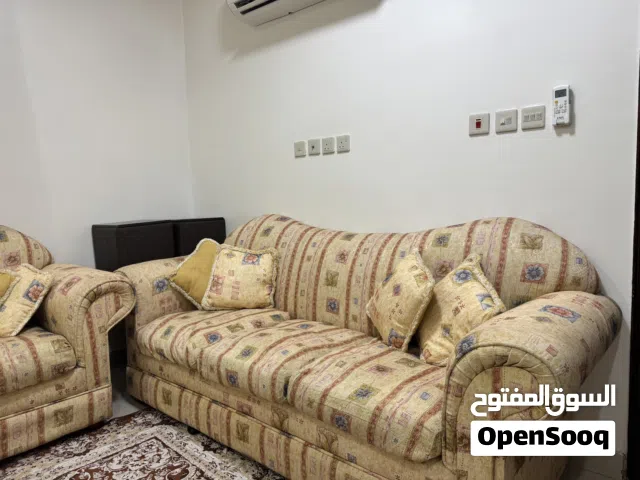 كنب شبه جديد