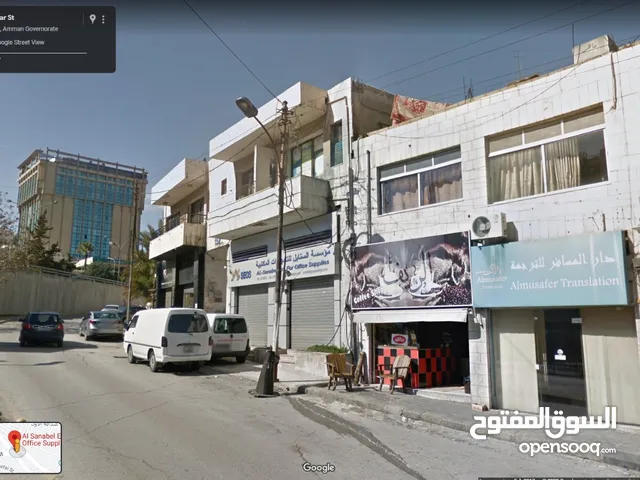 ثلاث مكاتب للإيجار، على نفس قطعة الأرض، في قلب عمان.