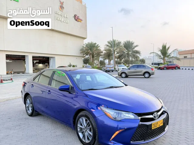 تيوتا كامري SE 2015 للبيع الموتر الموتر نظيف جدا