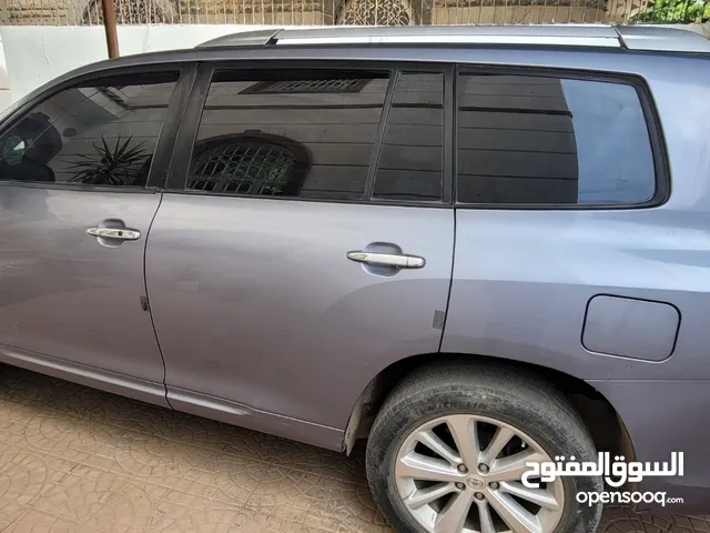 New Toyota Highlander in Sana'a