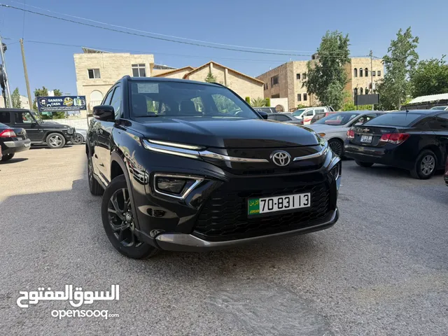 أستـاجر الان جيب CUV تويوتا اوربان كروزر موديل 2025 فل كامل اضافات بأسعار تناسب الجميع!!!!