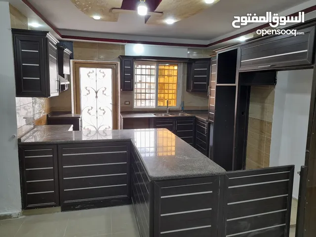 شقة استثمارية للبيع في اربد اشارة النسيم بسعر مناسب
