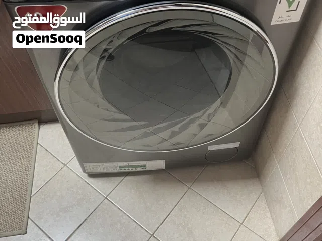 Akai 10KG washing machine