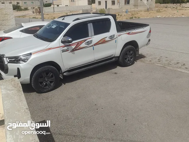 Used Toyota Hilux in Mafraq