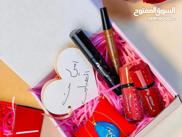هديه عيد الام اجمل بوكس هدية تهدونه لنبع الحنان بوكس كبير داخلة هدية عيد الام قلادة أمي