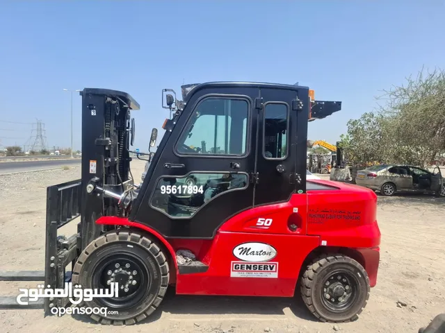 forklift far rent available