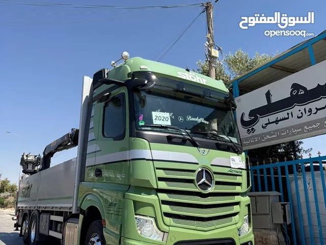 سيارة شحن مرسيدس  2020 mb5 قياس 2545 مع ونش طوب نوع palfinggr مع صندوق جناب المنيوم