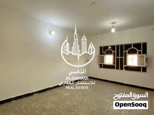 125 m2 4 Bedrooms Townhouse for Rent in Basra Kut Al Hijaj