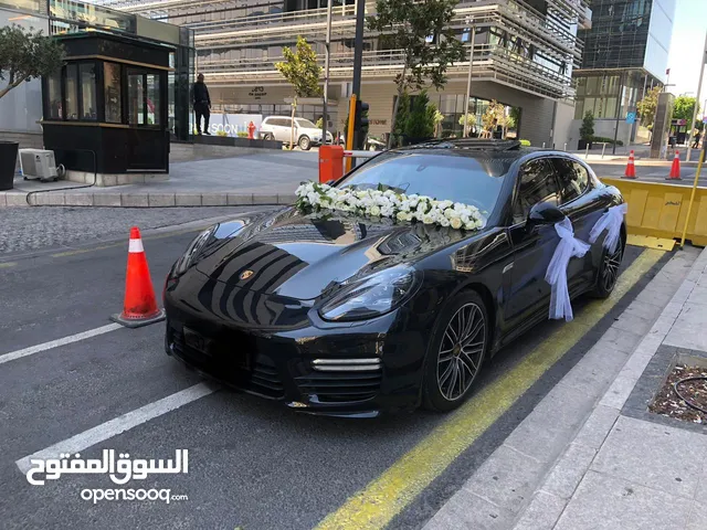 Sedan Porsche in Amman