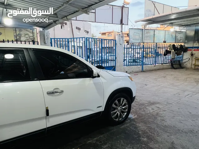 Used Kia Sorento in Tripoli