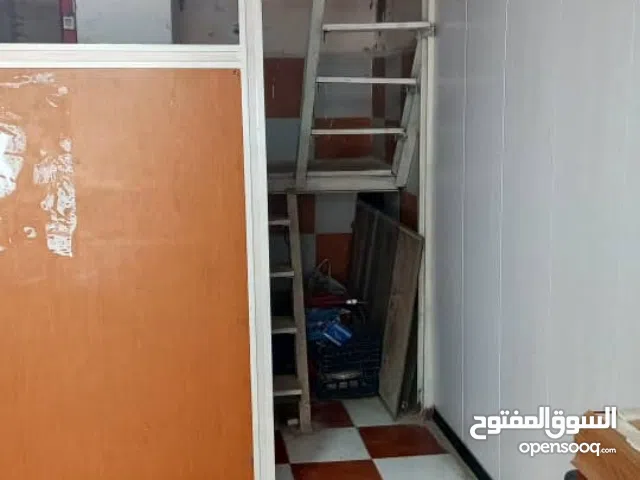محل للبيع في وسط المدينة،في الطابق الأرضي .