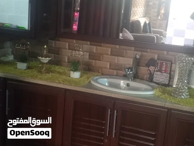 بيت طابق ارضي للبيع الزرقاء ابن سيناء مقابل مسجد صلاح الدين الايوبي