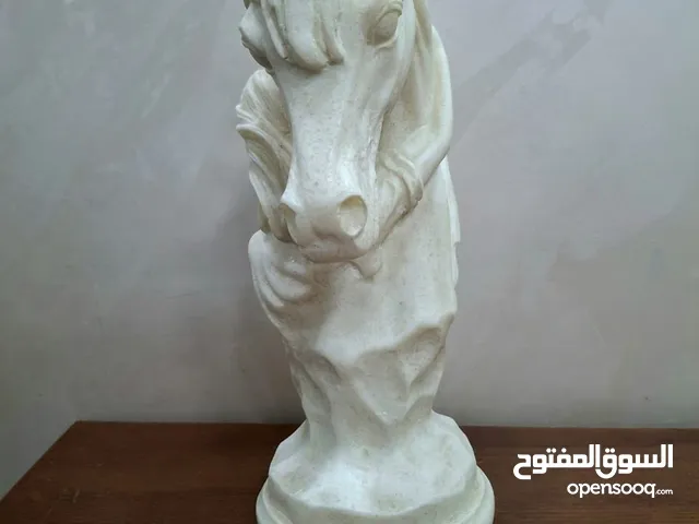 تمثال حصان من الرخام الطبيعي – تحفة فنية فريدة