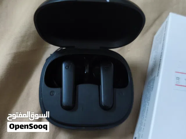 السلام عليكم، للبيع سماعتين مايعانون من اي مشكلة