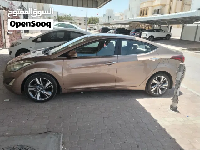 2015 هيونداي النترا Standard
