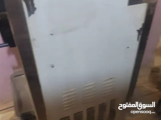 مكينيه ايسكريم شبه جديد
