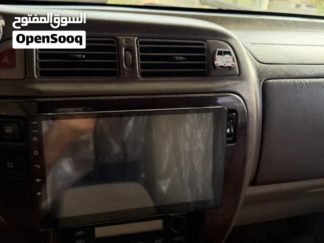 للبيع شاشه نيسان