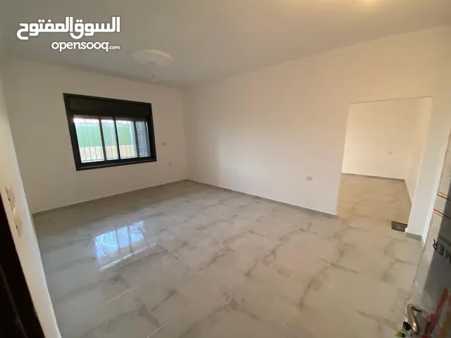 160 m2 3 Bedrooms Apartments for Rent in Ramallah and Al-Bireh Al Baloue