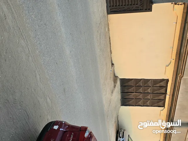 مخزن للإيجار مسقوف 336 طول24 عرض 14 الارتفاع 4متر