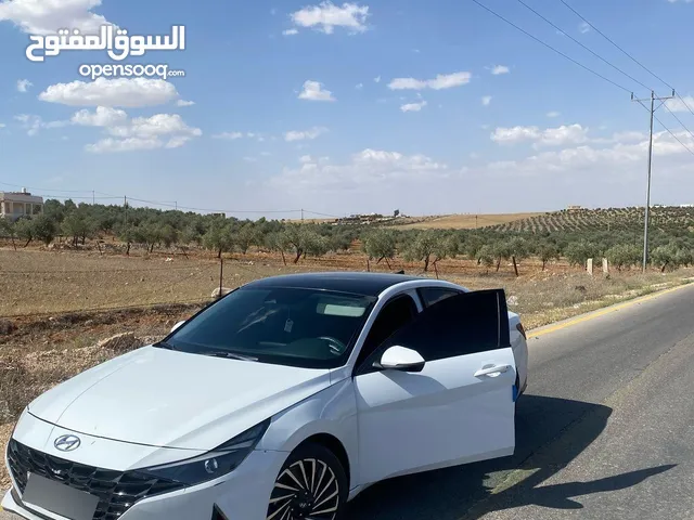 Used Hyundai Avante in Amman