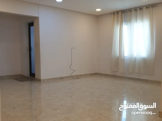 120 m2 2 Bedrooms Apartments for Rent in Muharraq Galaly