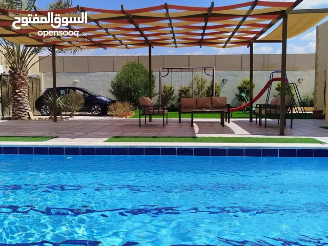 شاليه قمر للايجار نضيف وجديد طريق المطار