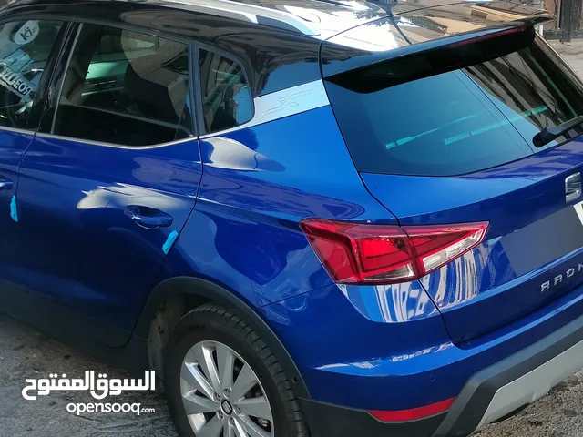 سياره سيات ارونا بمواصفات خيالية ، لون جذاب اضاءه داخلية بألوان رائعه ، خاصية التتبع ،  تحديد السرعه