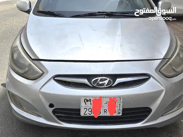 Hyundai accent 2018 automatic gear