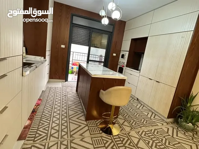 170 m2 3 Bedrooms Apartments for Sale in Ramallah and Al-Bireh Beitunia