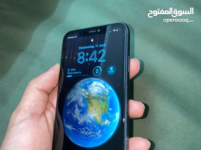 iPhone 11 128g battery health 84