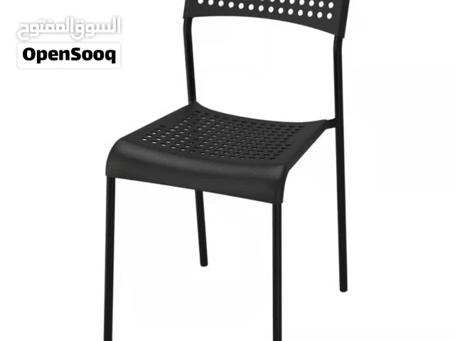 كراسي من ايكيا لون اسود عدد 8