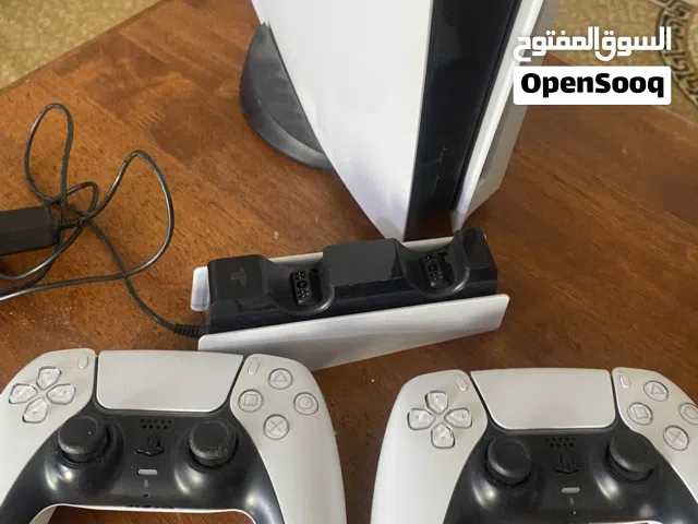 Ps5 /بلايستيشن فايف ، الإصدار كندي و استعمال شهر إلى شهرين