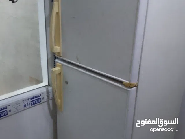 ثلاجه بابين ماشاء أمورها طيبه