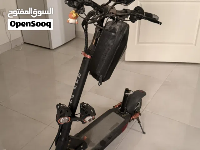 سكوتر الوحش استخدام شهرين