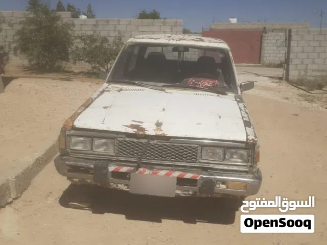 1983 نيسان داتسون